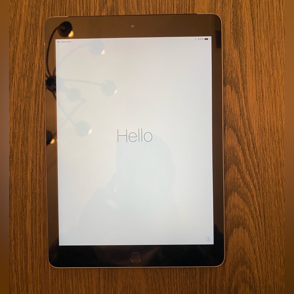 iPad (5th Gen)